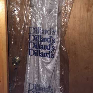 Dillards prom dress (L) - image 1