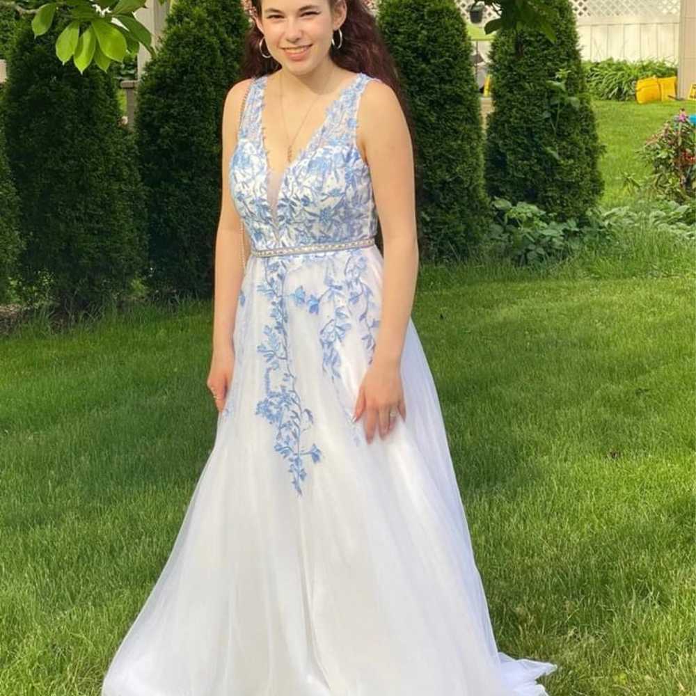 White and blue Prom dress - image 6