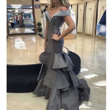 Prom/Pageant Dress - image 1