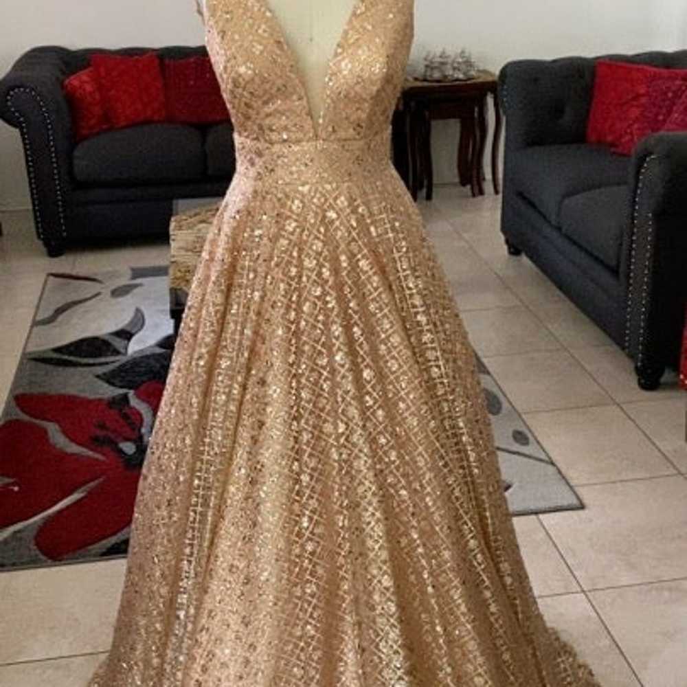 Rose gold sequined formal dress - image 4