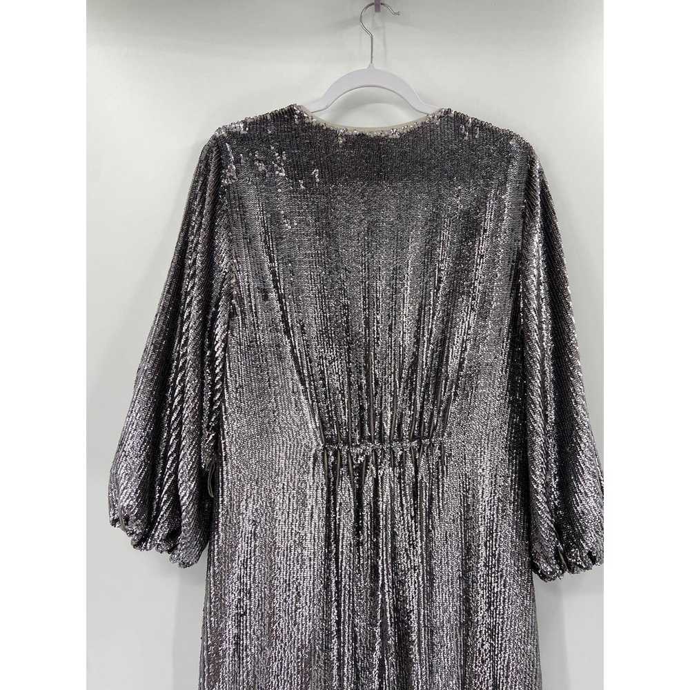 Alice + Olivia Anne Silver Gray Sequined Crepe De… - image 6