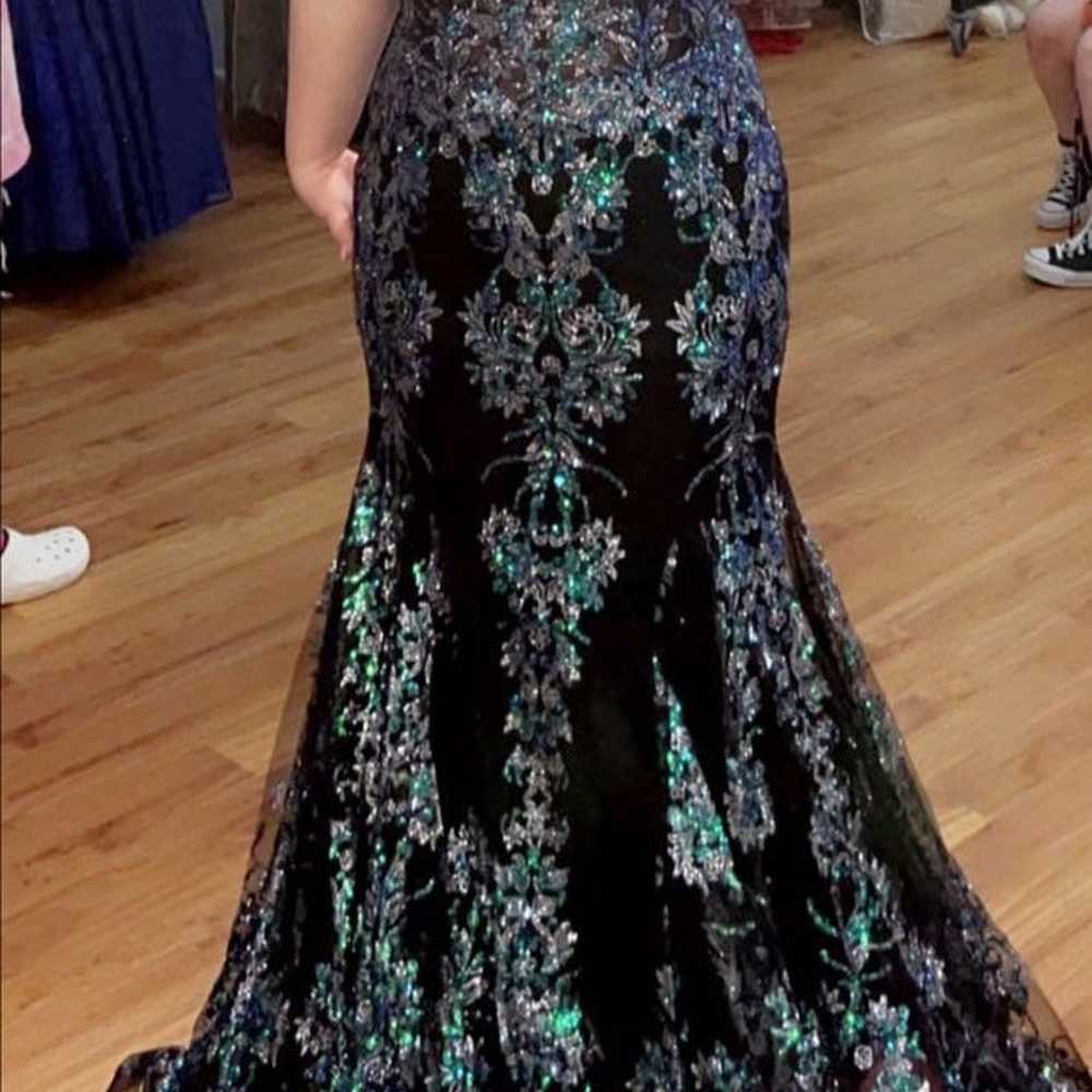 Stunning prom dress - image 2
