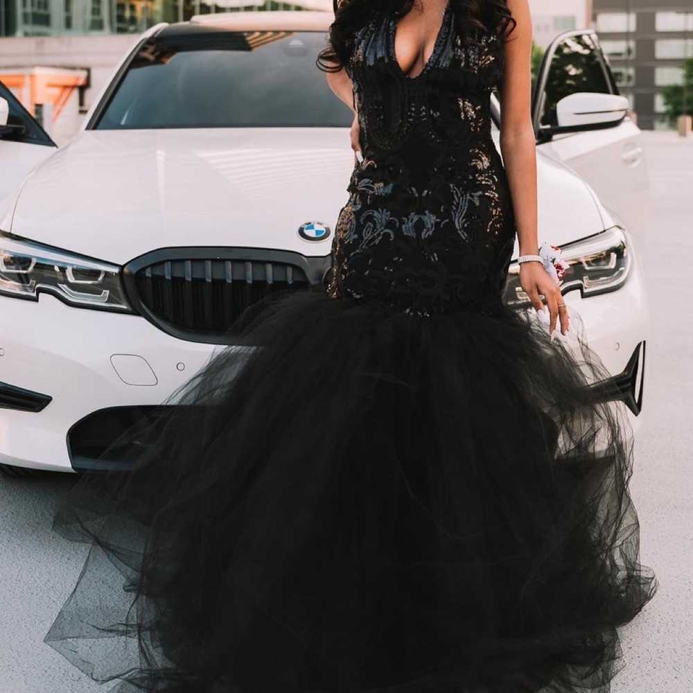 Beautiful prom dress or formal gown! - image 1