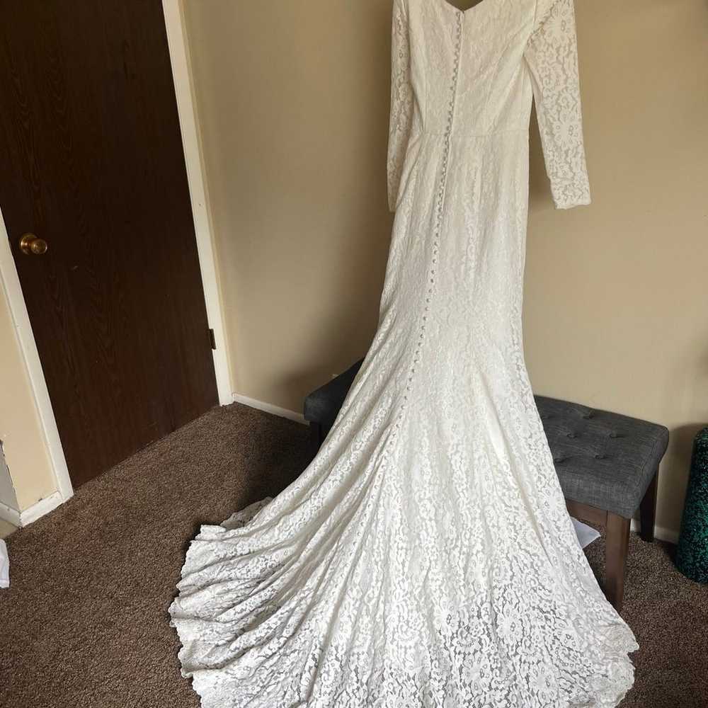 Lace Wedding dress - image 10