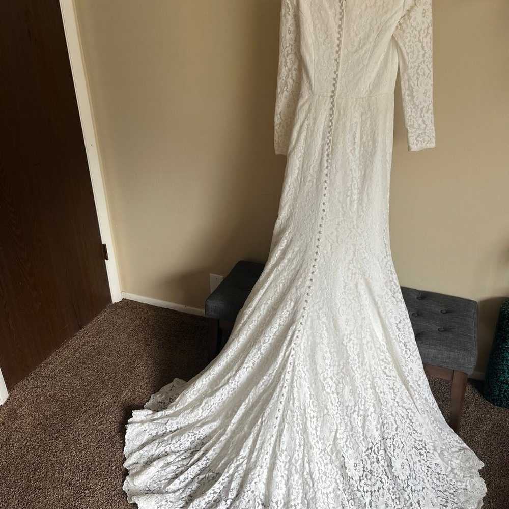 Lace Wedding dress - image 8