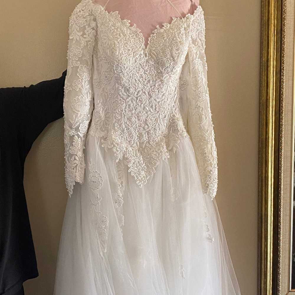Vintage Modest Wedding Dress - image 1