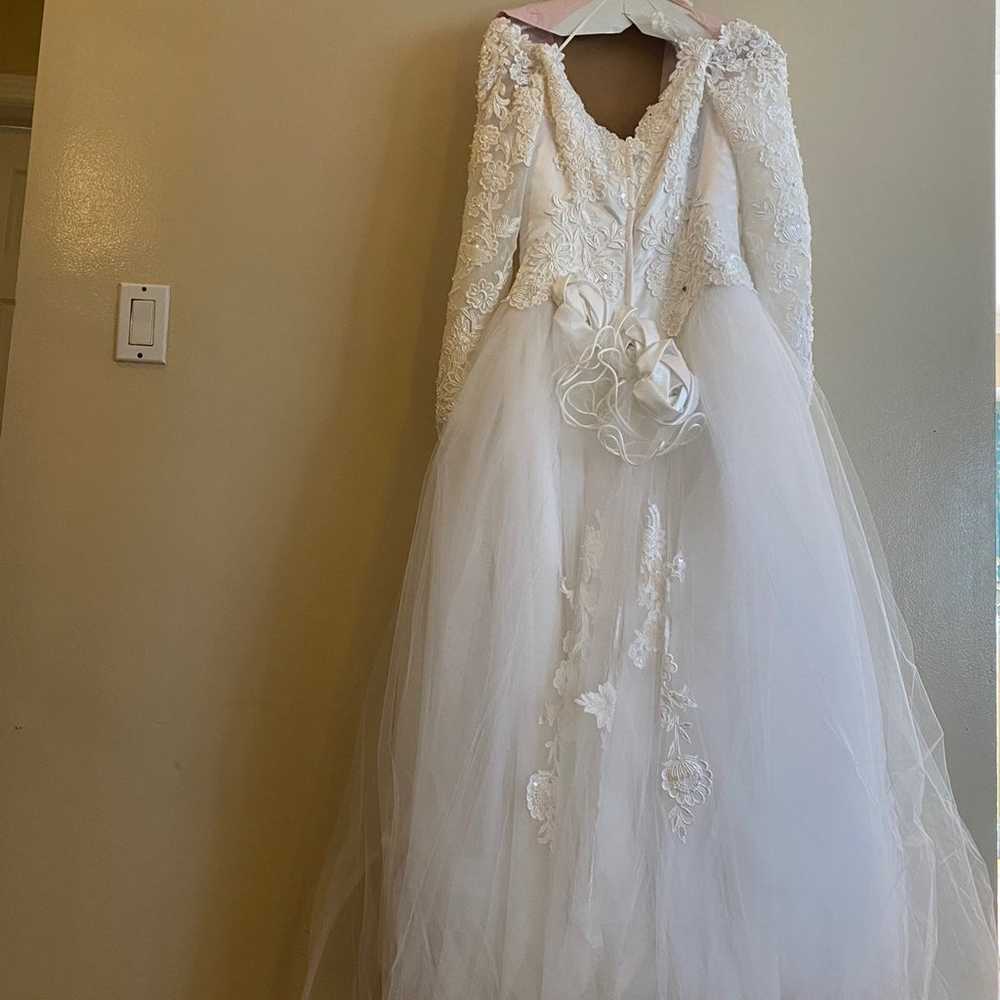 Vintage Modest Wedding Dress - image 2