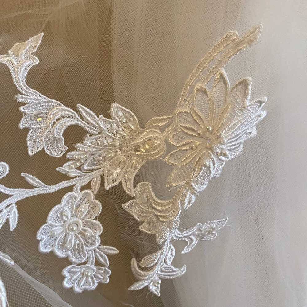 Vintage Modest Wedding Dress - image 4