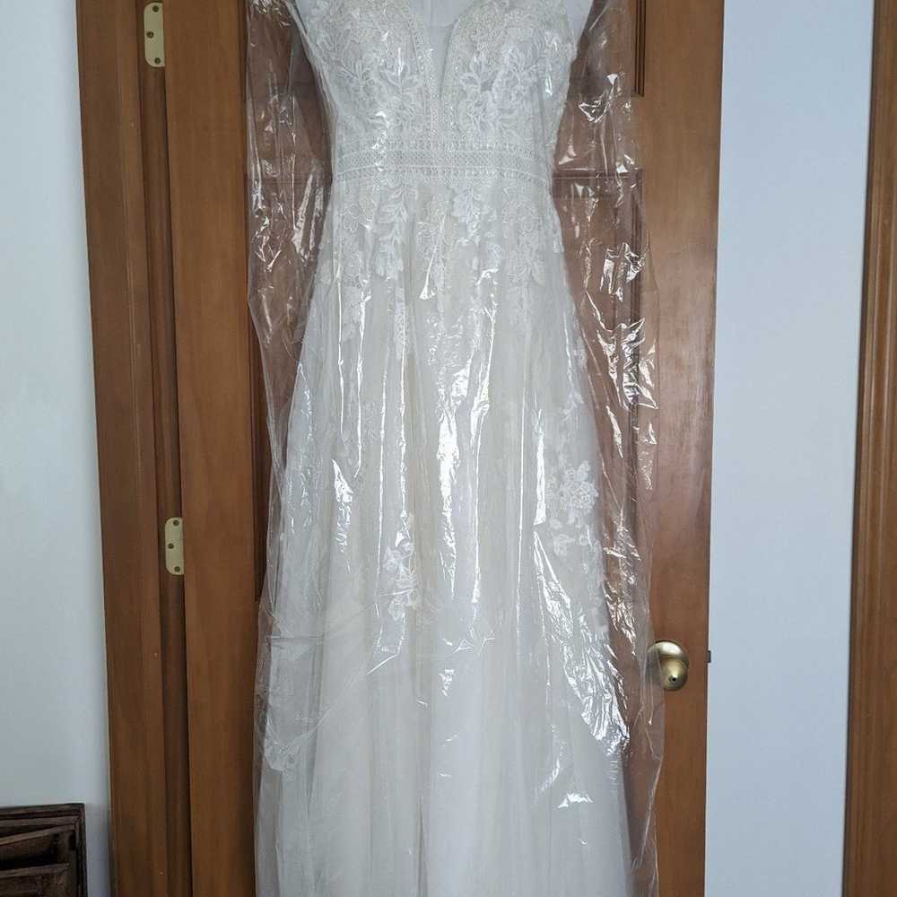 oleg cassini wedding dress - image 4