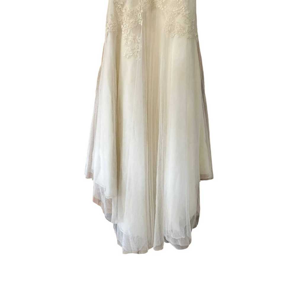 White by Vera Wang V-Neck Off-White Lace Trumpet … - image 11