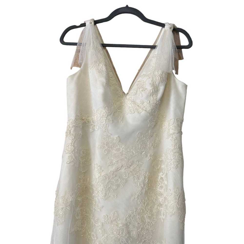 White by Vera Wang V-Neck Off-White Lace Trumpet … - image 2