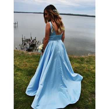 light blue sherri hill - Gem