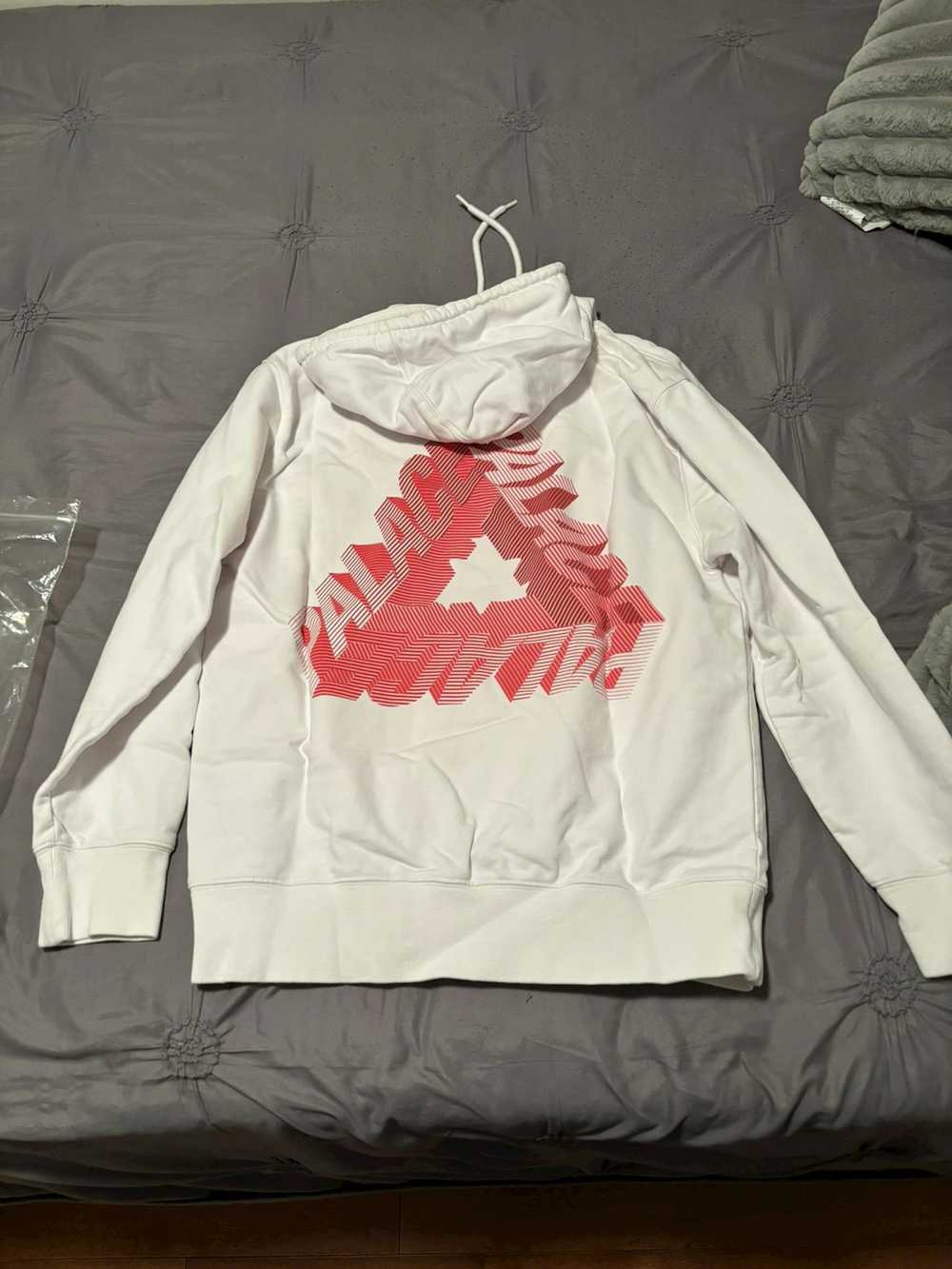 Palace Palace P3 hoodie white and pink - image 3