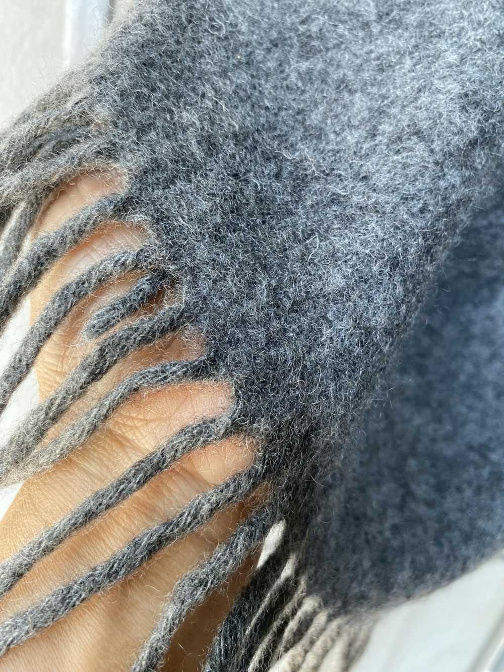 Fendi Fendi wool grey scarf - image 5