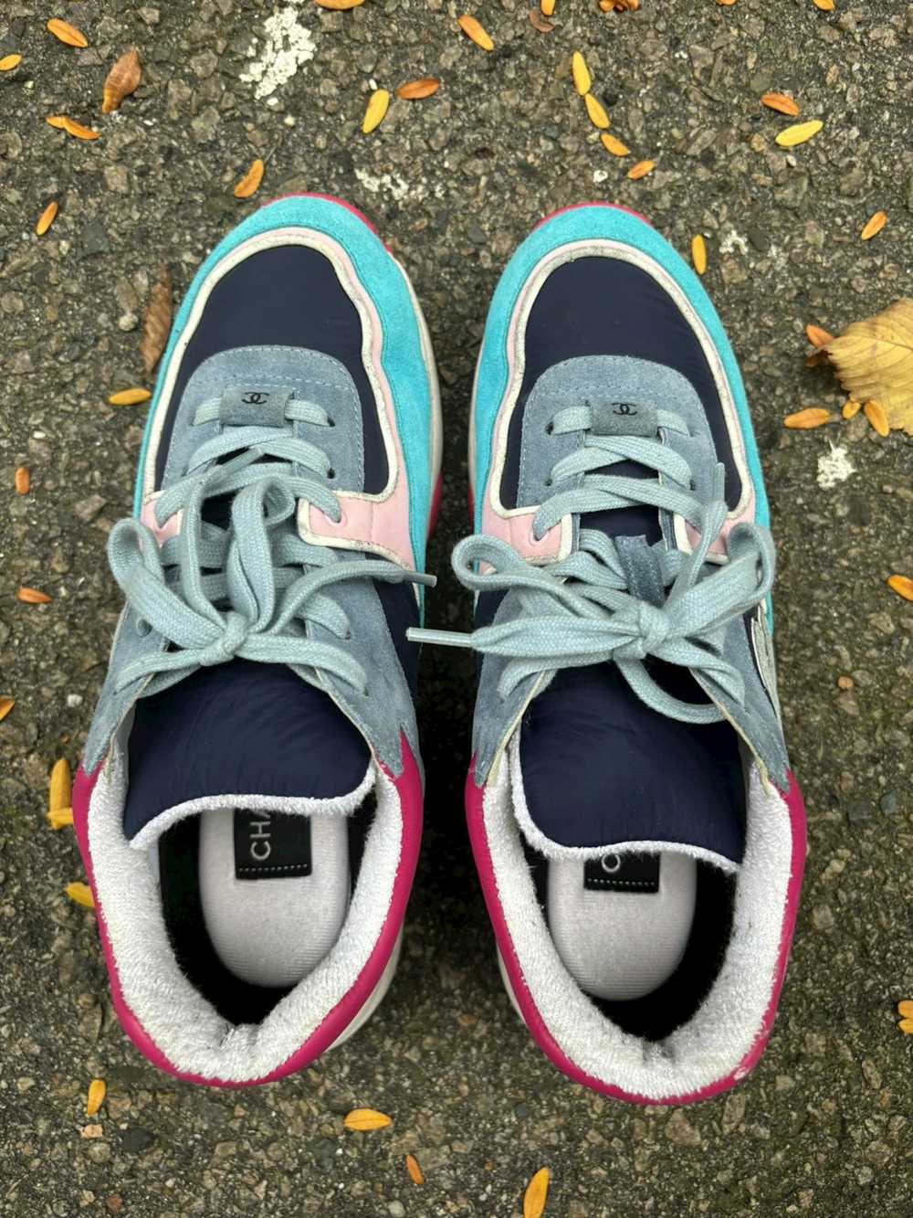 Chanel Teal and Pink CC Sneakers - image 4