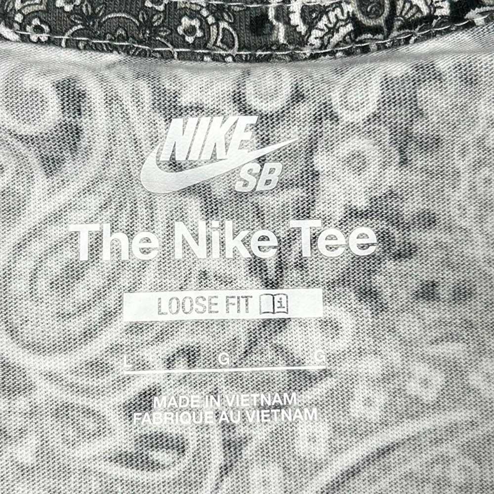 Nike Sb Loose Fit Paisley Tee Shirt Mens Large Bl… - image 4
