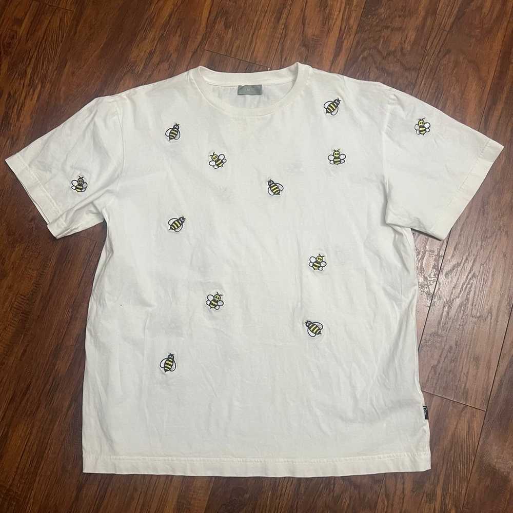 Kaws x Dior Embroidered All Over Bee White Short … - image 1