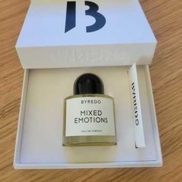 バイレード オリバーピープルズ Eau de Parfum 50ML OLIVER PEOPLES×BYREDOが表現する「視覚と嗅覚の横断」 | GQ JAPAN