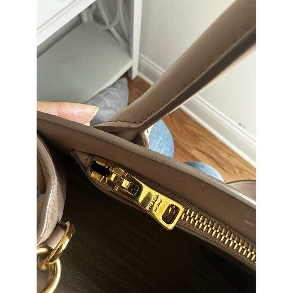 Prada Monochrome leather handbag - image 5