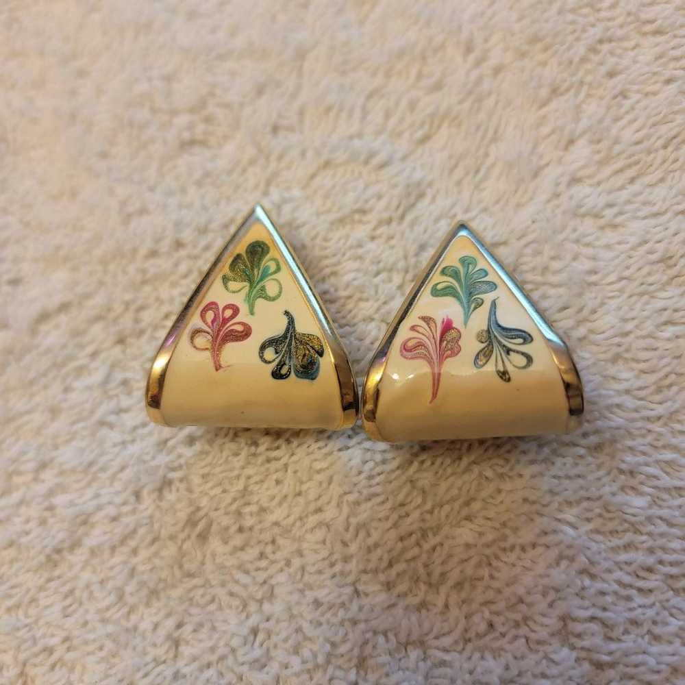 2 pairs of vintage earrings - image 2
