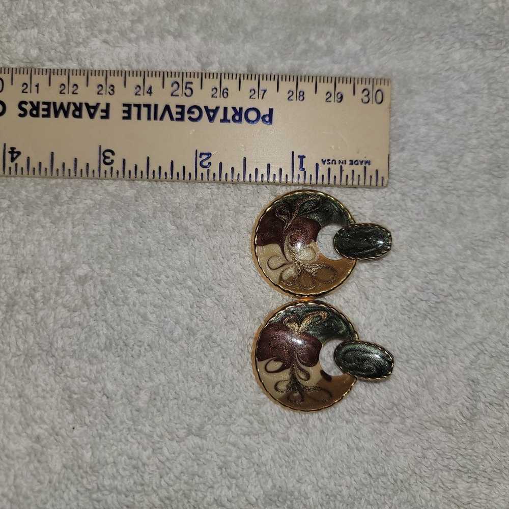 2 pairs of vintage earrings - image 8