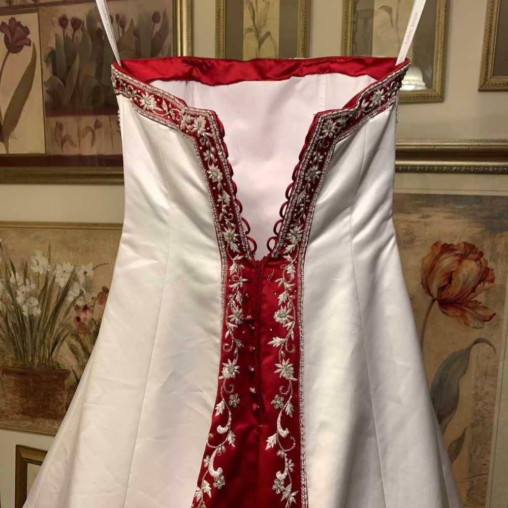 white burgundy strapless corset wedding dress - image 5