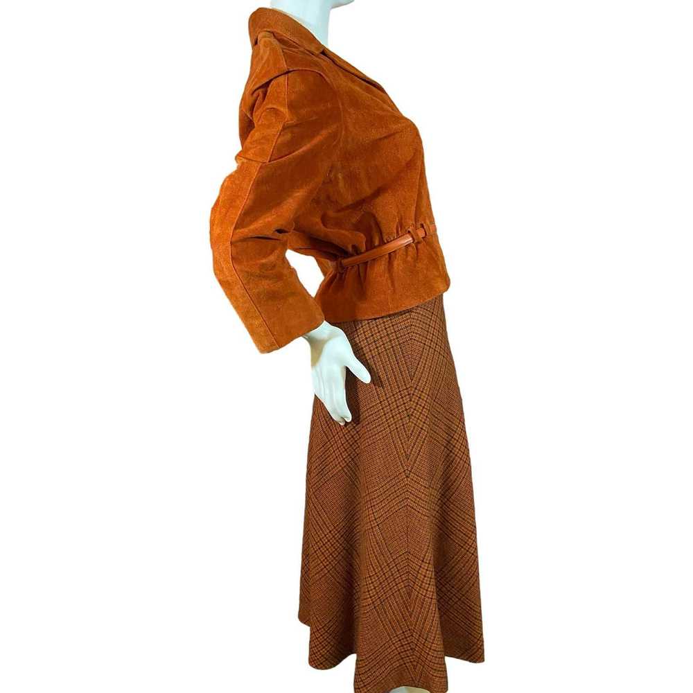 Anne Klein 70’s Vintage Anne Klein Orange Suede J… - image 4