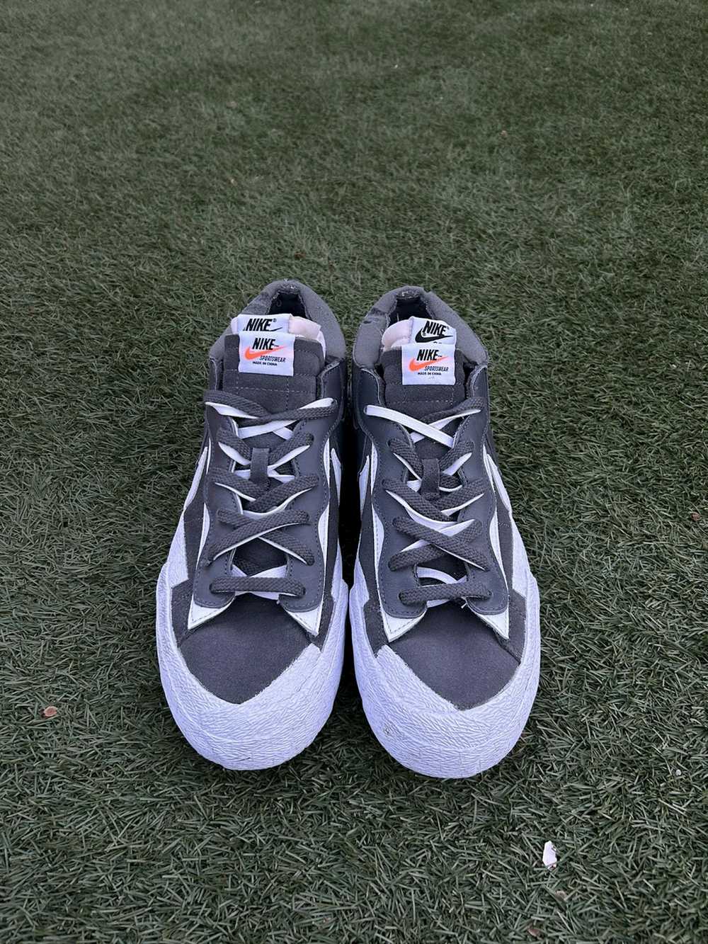 Nike × Sacai Nike Blazer Low X Sacai Iron Grey - image 2