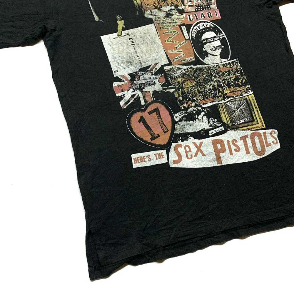Band Tees × Uniqlo Uniqlo X Sex Pistols Sid Vicio… - image 3