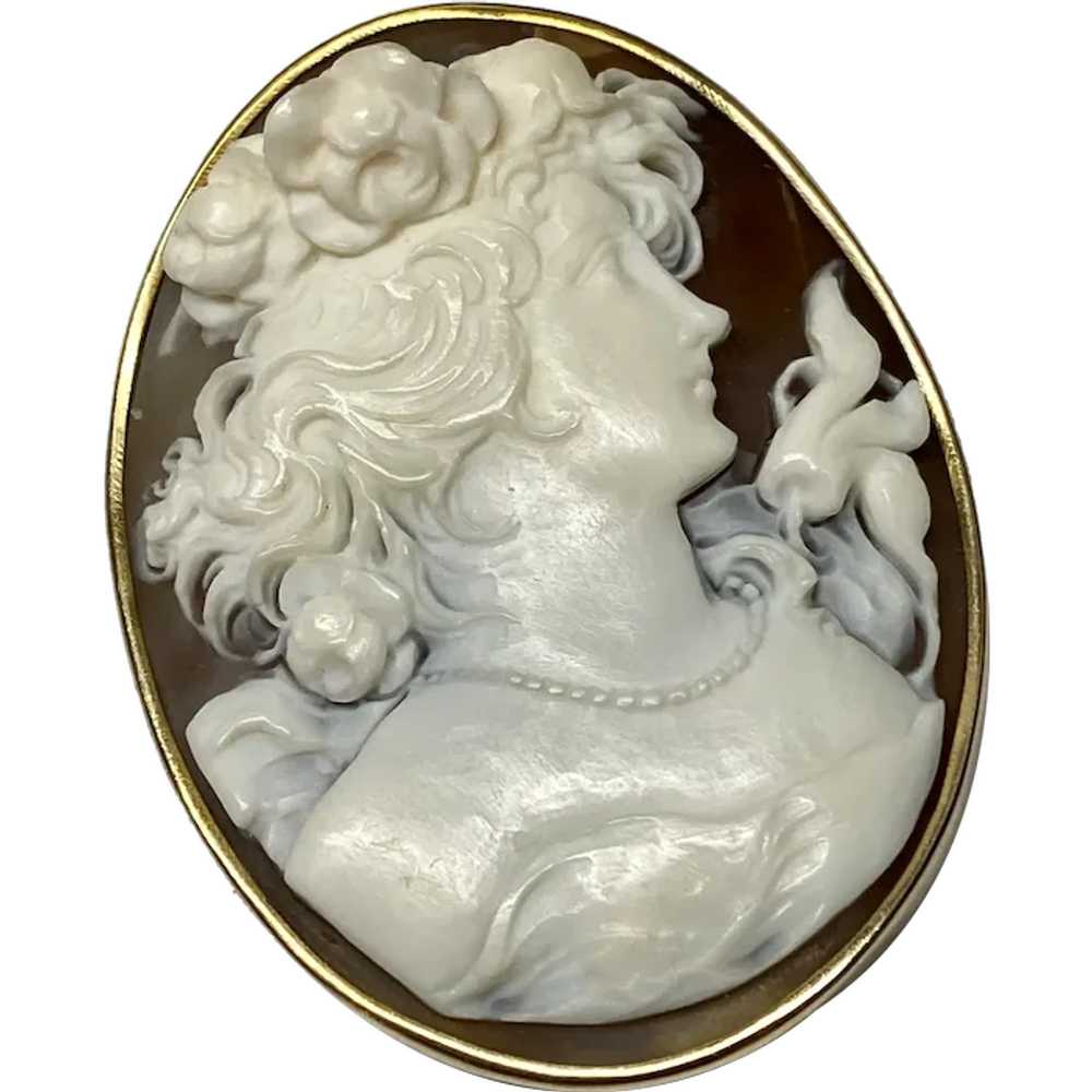 14K Antique Shell Cameo ~ Exceptionally Carved Hi… - image 1