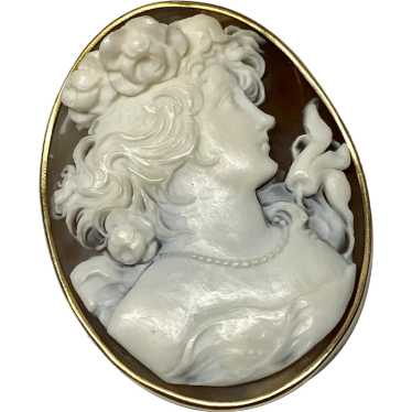 14K Antique Shell Cameo ~ Exceptionally Carved Hi… - image 1