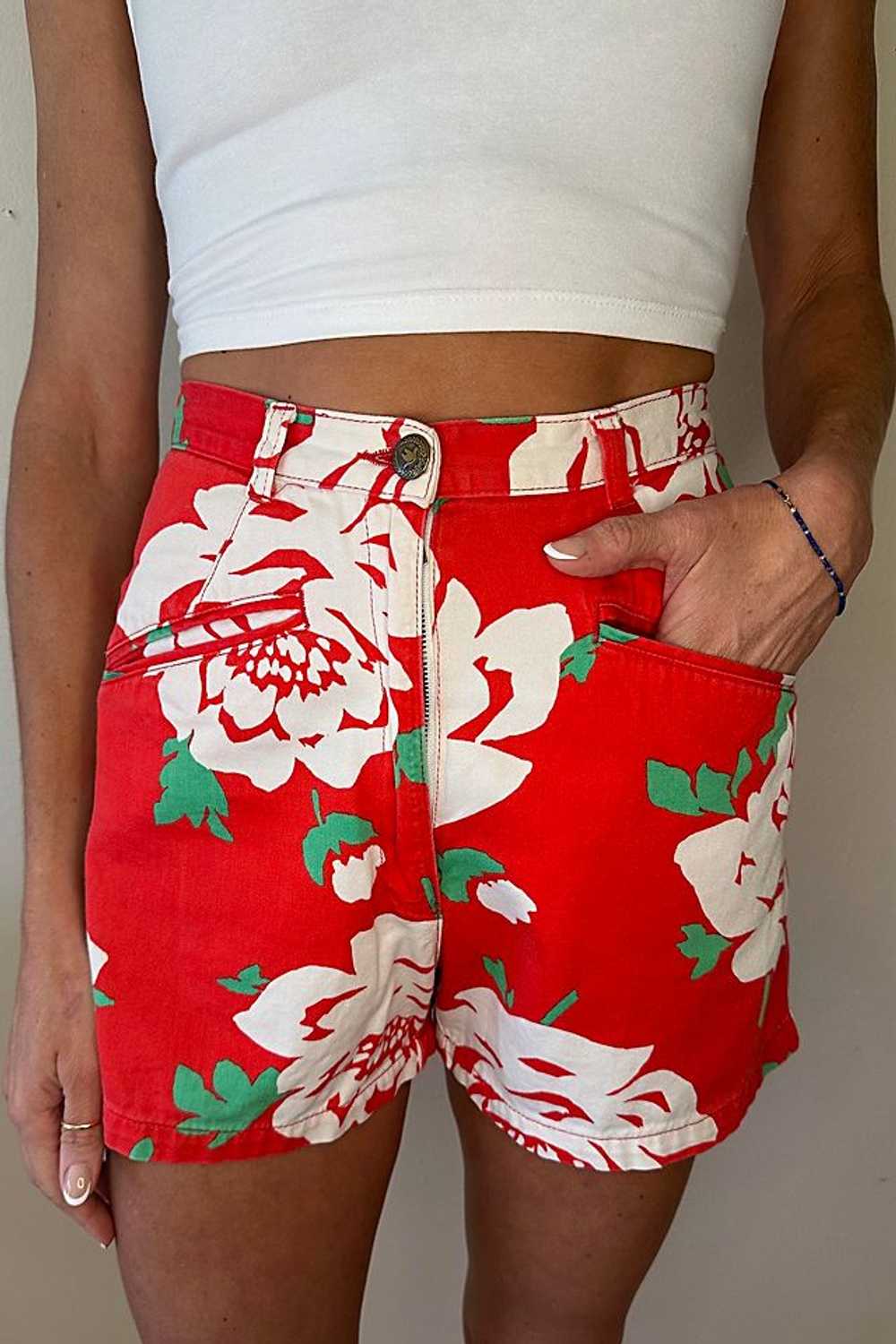 Vintage Moschino Red Printed Cotton Shorts Select… - image 2