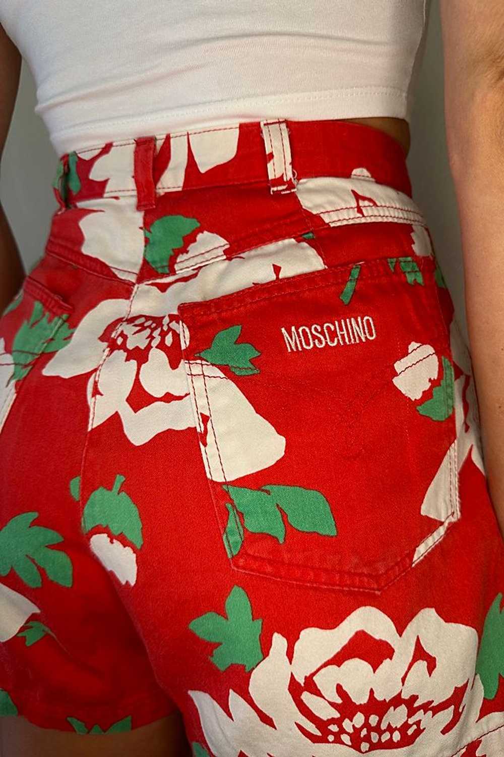 Vintage Moschino Red Printed Cotton Shorts Select… - image 4