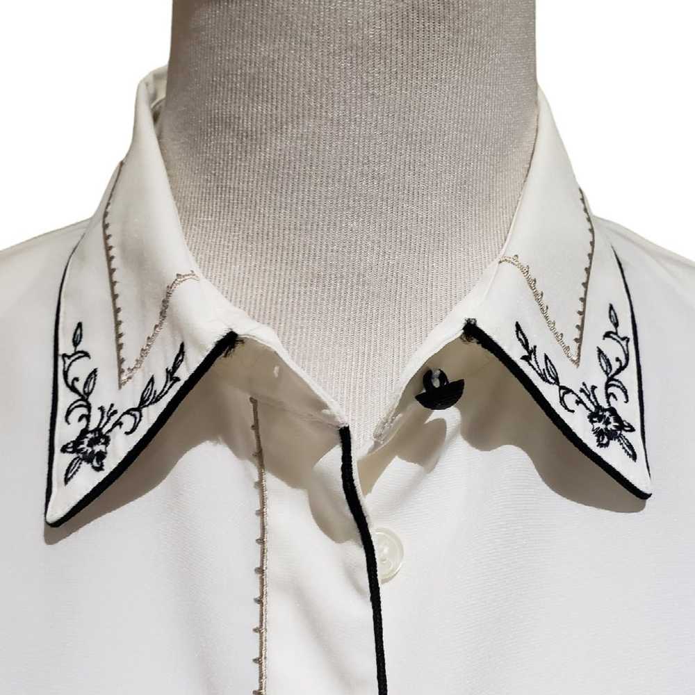Vintage Shirt Embroidered Collar Button Down Blou… - image 2