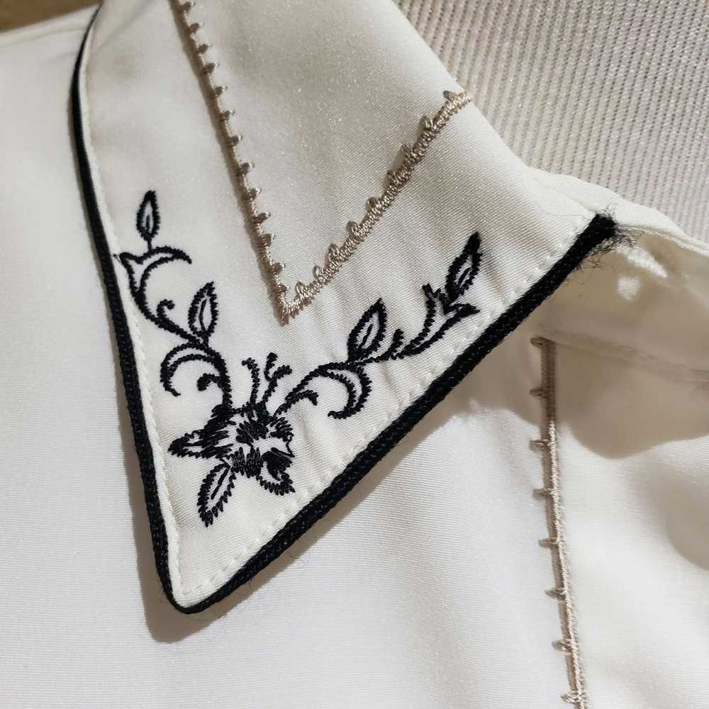 Vintage Shirt Embroidered Collar Button Down Blou… - image 5