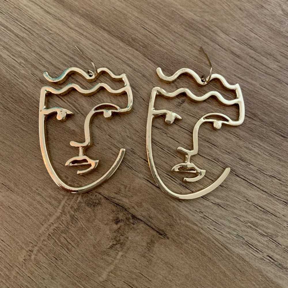 Gold Abstract Face Earrings - image 2
