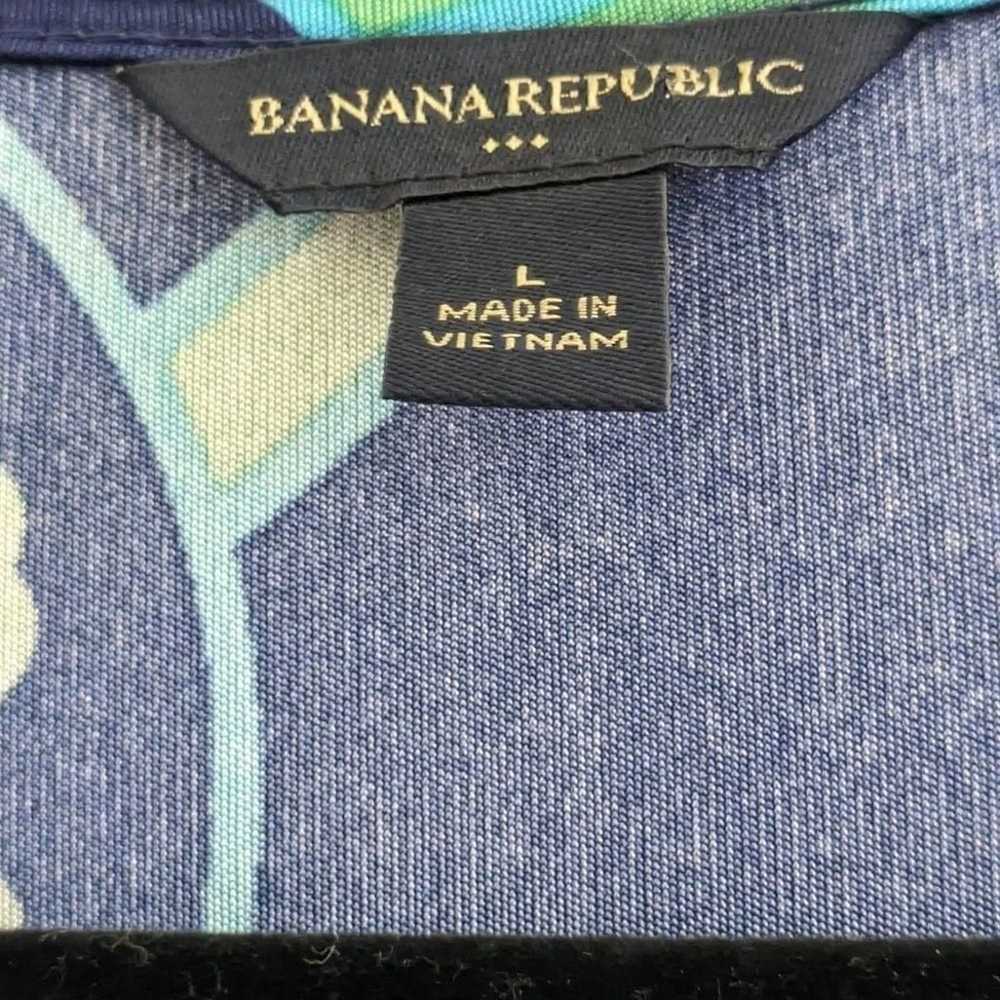Banana Republic Navy & Green Geo print stretchy a… - image 3