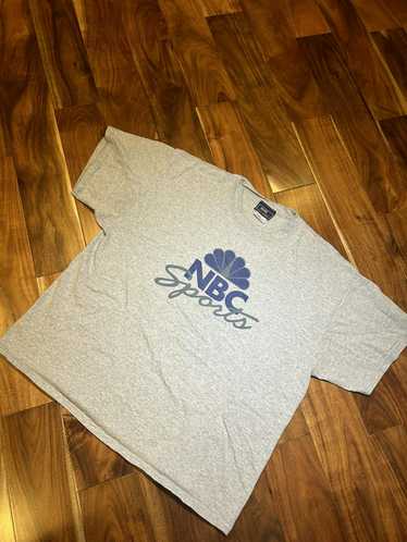 Streetwear × Vintage Vintage Y2K NBC sports T-shir