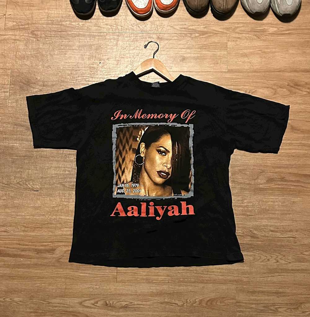 Vintage Vintage Aaliyah Memorial Shirt - image 1