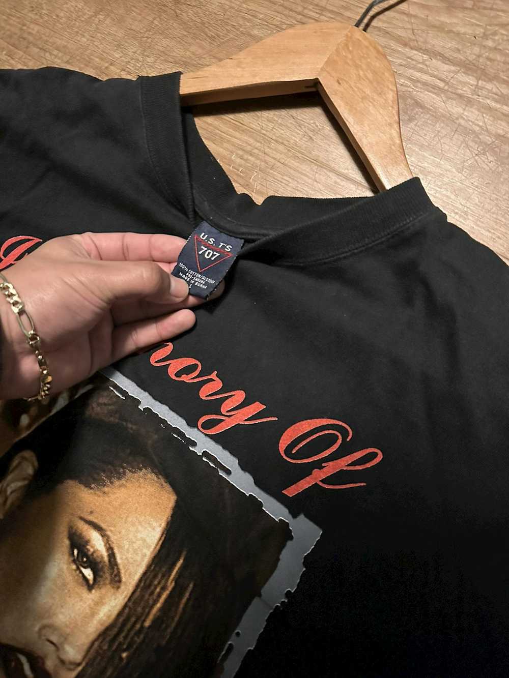 Vintage Vintage Aaliyah Memorial Shirt - image 3