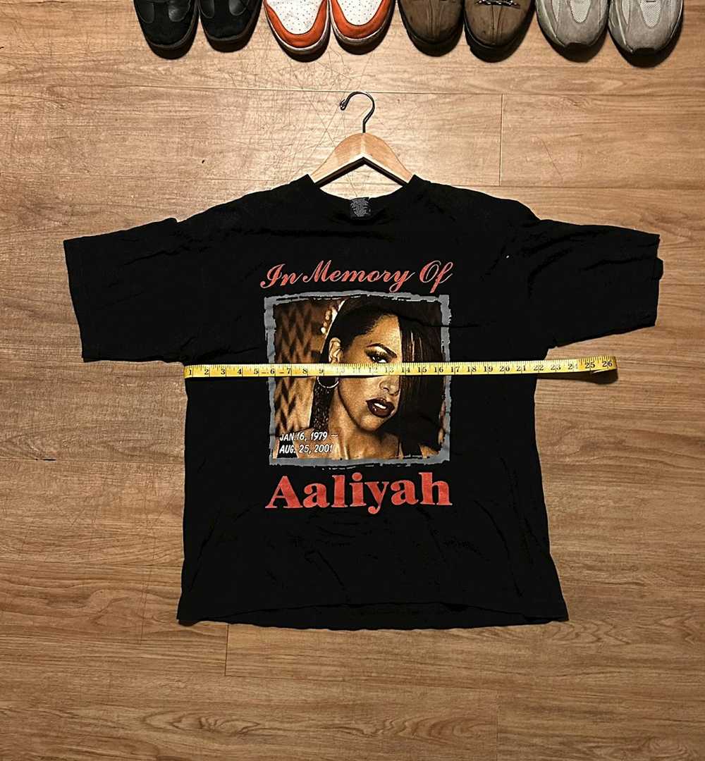 Vintage Vintage Aaliyah Memorial Shirt - image 4