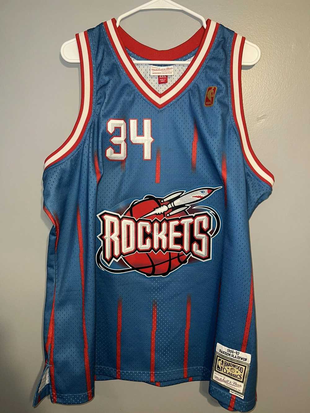 Mitchell & Ness Alternate Hakeem Olajuwon rockets… - image 1