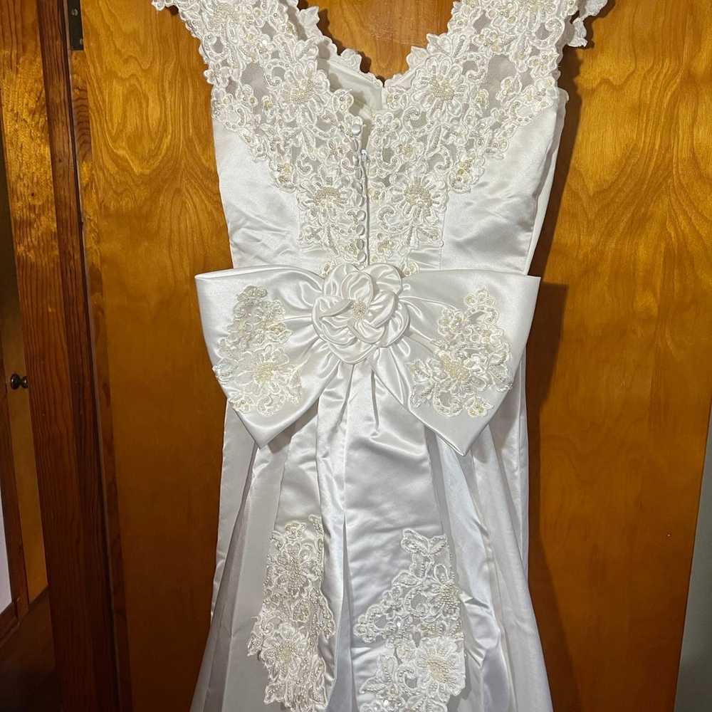 Wedding Dress & Veil - Size 12 - image 2