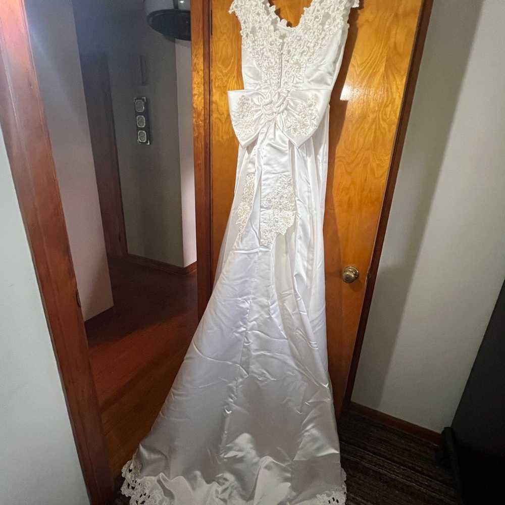 Wedding Dress & Veil - Size 12 - image 5