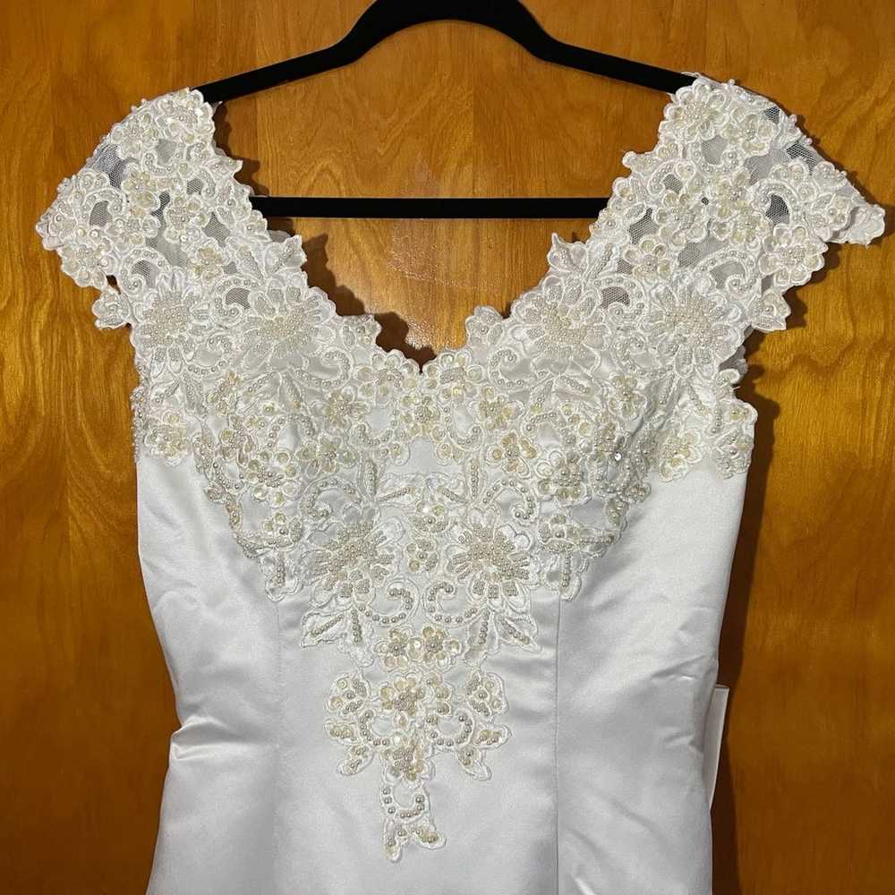 Wedding Dress & Veil - Size 12 - image 6