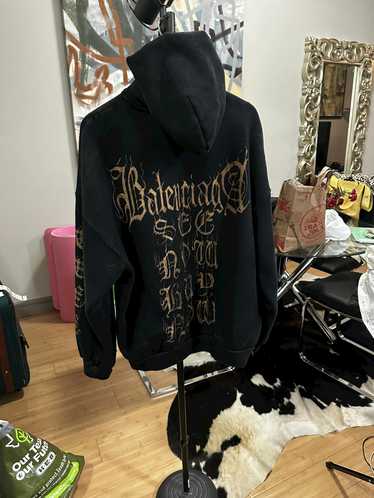 Balenciaga SEE NOW BUY NOW OVERSIZED HOODIE