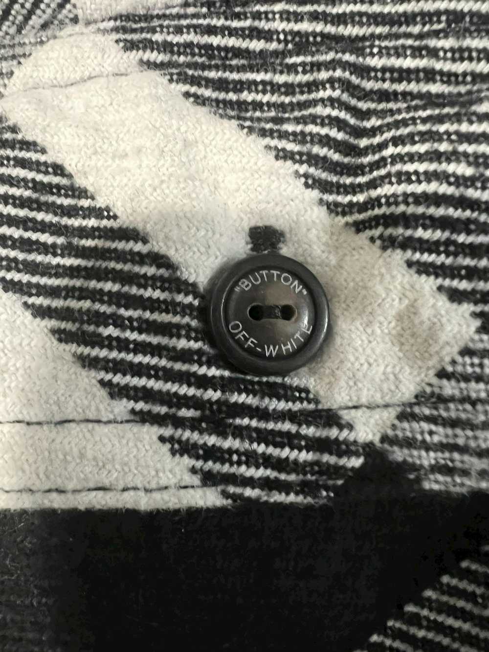 Off-White Off-White Flannel - image 3
