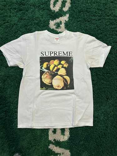 爆買い好評Supreme Still Life Tee White M Tシャツ/カットソー(半袖/袖なし)
