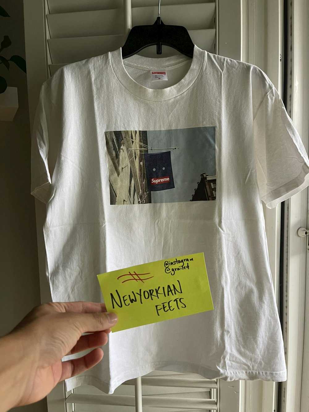 Supreme Supreme banner tee white size medium - image 1