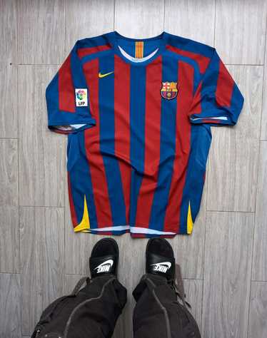 Nike × Soccer Jersey × Vintage Nike Barcelona 200… - image 1
